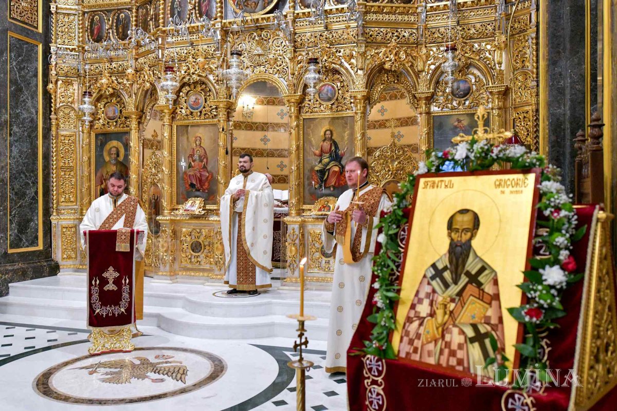 Cinstire adusă unui mare Părinte al Bisericii în Capitală 240959