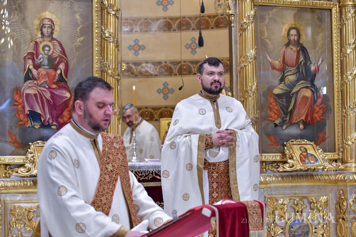 Cinstire adusă unui mare Părinte al Bisericii în Capitală 240963