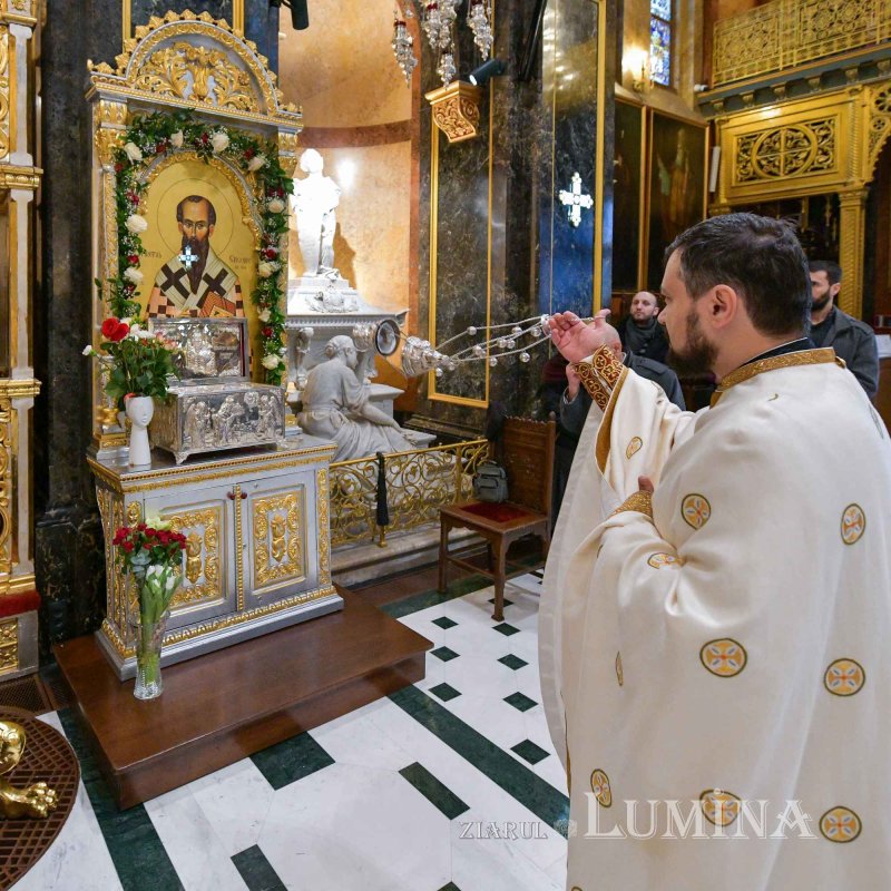 Cinstire adusă unui mare Părinte al Bisericii în Capitală 240965