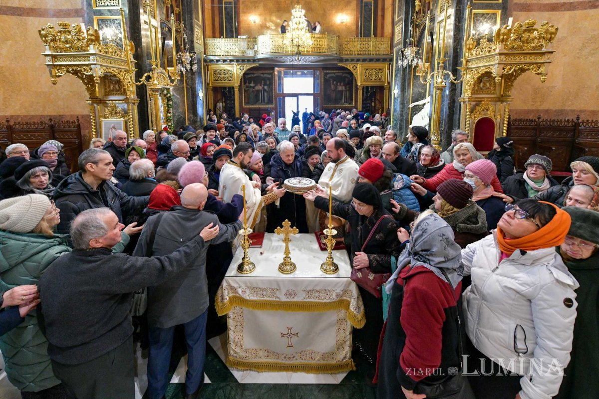 Cinstire adusă unui mare Părinte al Bisericii în Capitală 240980