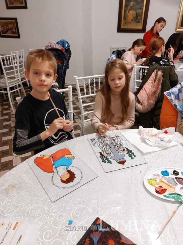 Expoziție de icoane pe sticlă la Satulung-Săcele, județul Brașov 240992