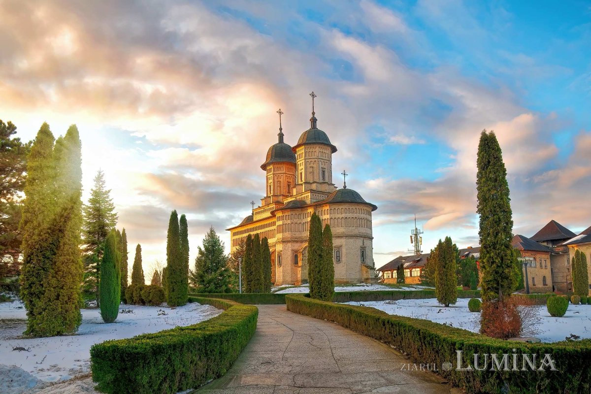 Fotografii artistice ale Publicațiilor Lumina 241190