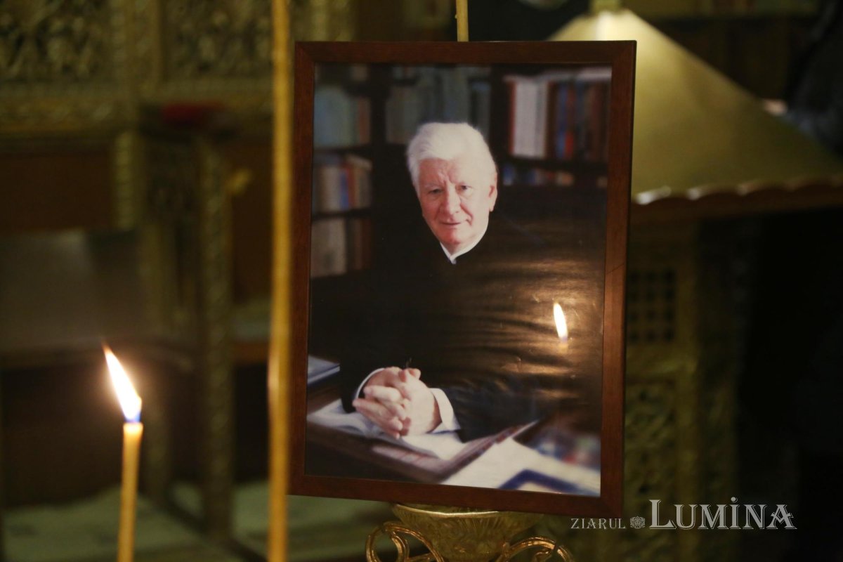 Părintele  Mircea Păcurariu, pomenit la doi ani de la trecerea în veșnicie 241239