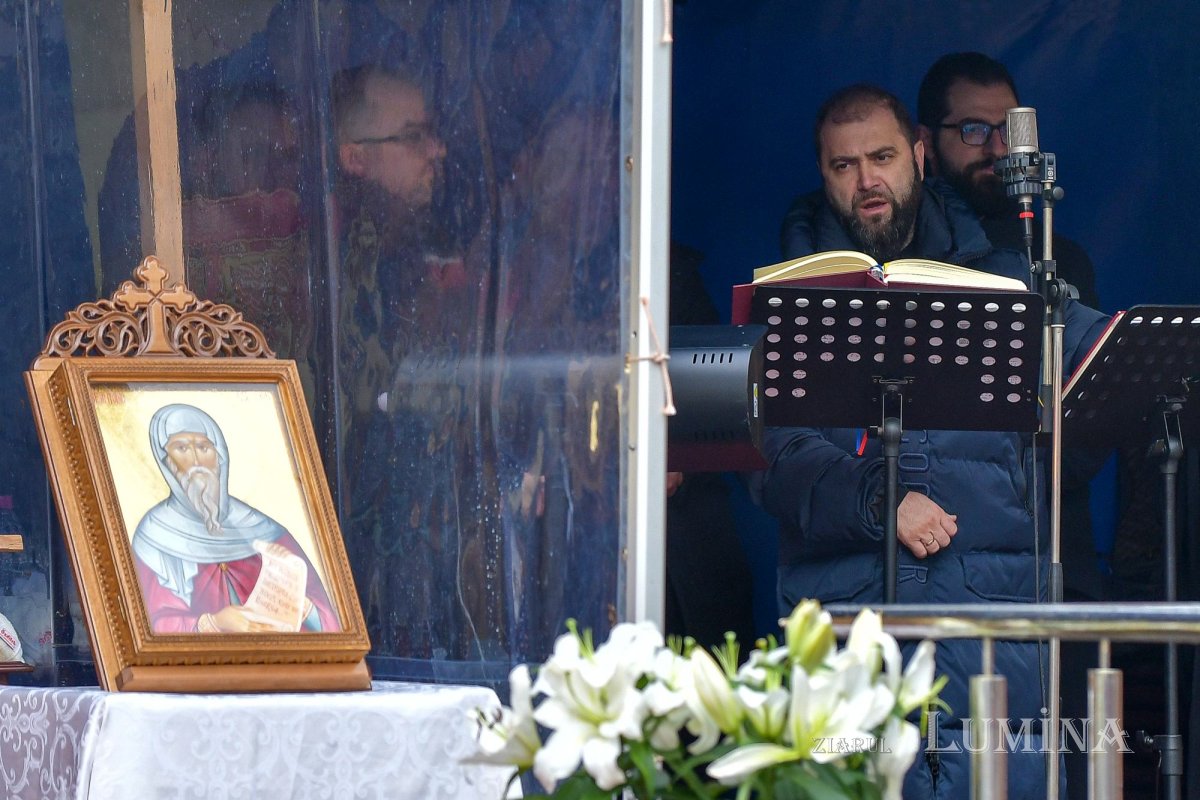 Sărbătoarea „Părintelui monahilor” la Biserica Domnească din Capitală 241825