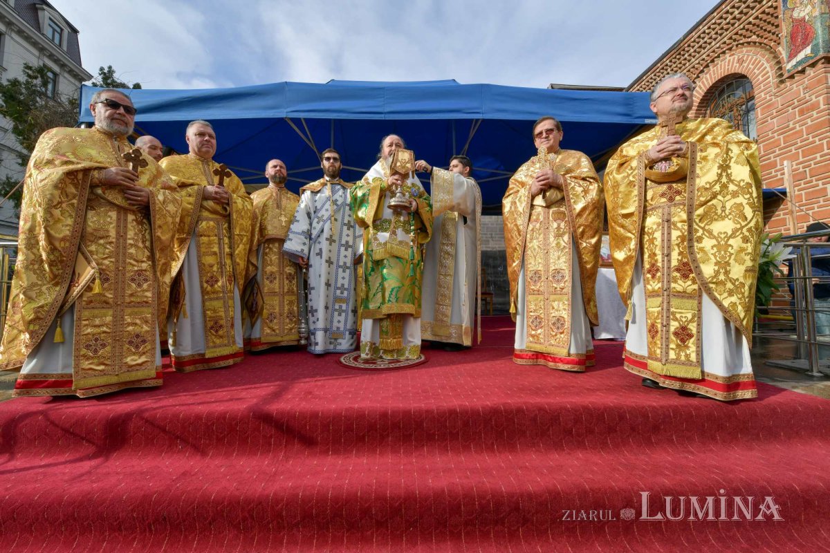 Sărbătoarea „Părintelui monahilor” la Biserica Domnească din Capitală 241874
