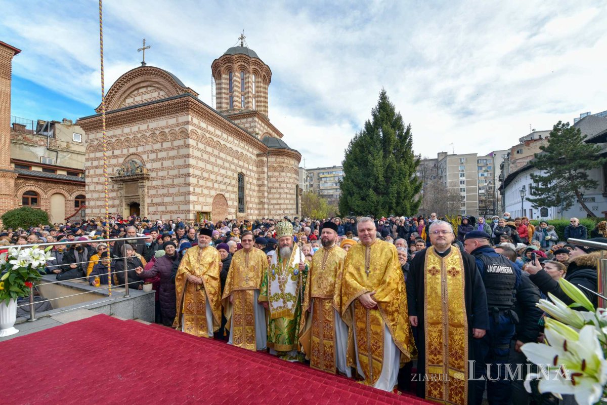 Sărbătoarea „Părintelui monahilor” la Biserica Domnească din Capitală 241877