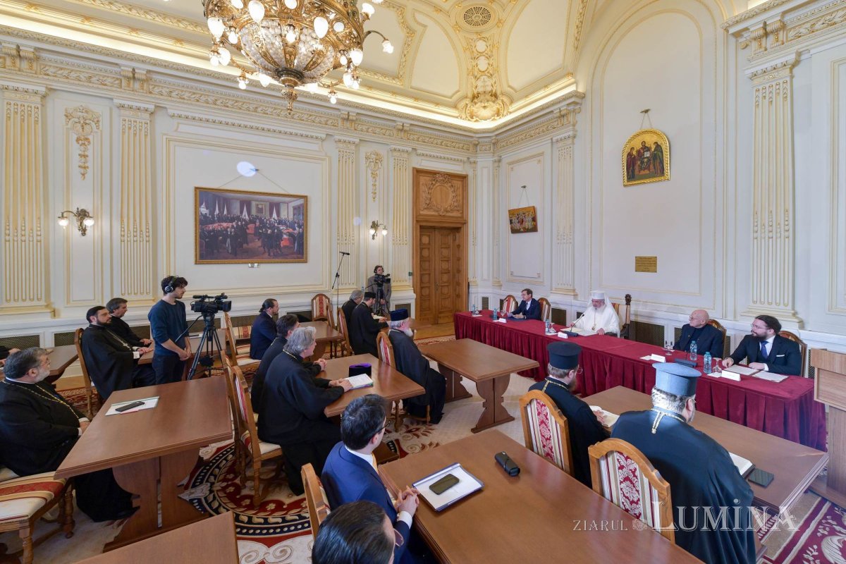Simpozion științific dedicat Unirii Principatelor Române la Palatul Patriarhiei 242082
