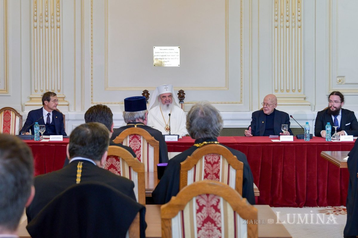 Simpozion științific dedicat Unirii Principatelor Române la Palatul Patriarhiei 242093