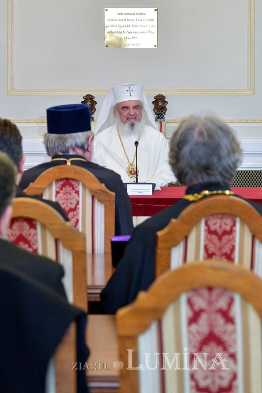Simpozion științific dedicat Unirii Principatelor Române la Palatul Patriarhiei 242094