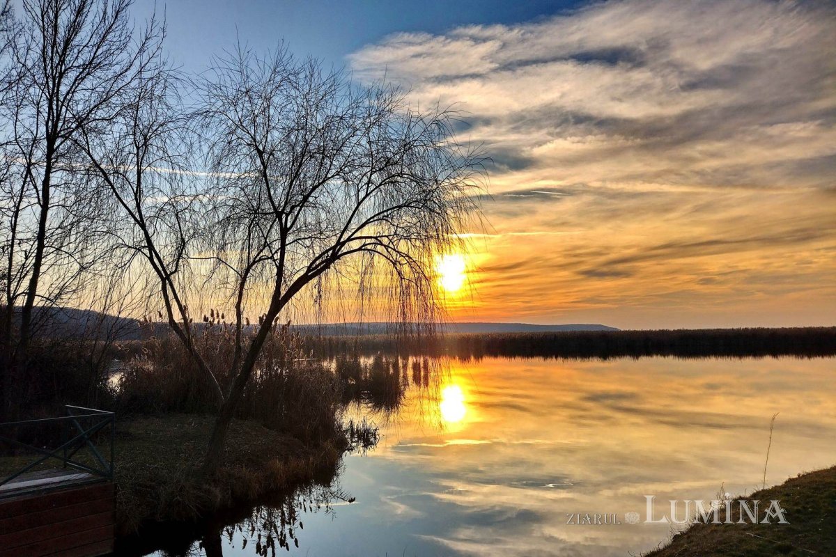 Fotografii artistice ale Publicațiilor Lumina 242201