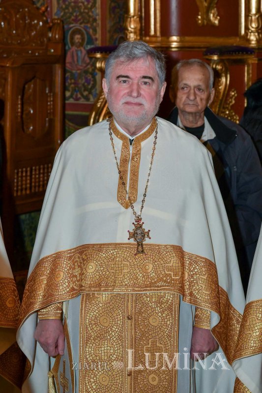 Sfântul Ierarh Grigorie Teologul, cinstit în București 242524