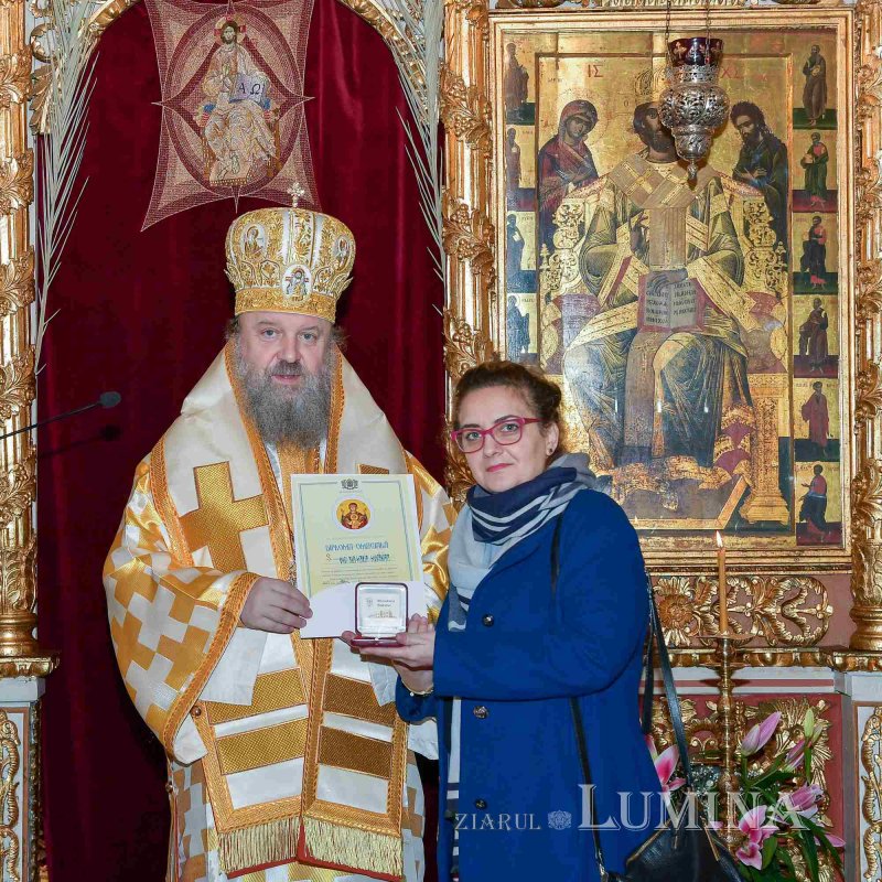 Sfântul Ierarh Grigorie Teologul, cinstit în București 242562