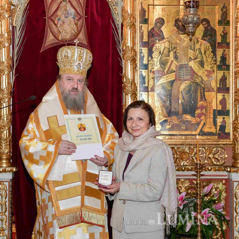 Sfântul Ierarh Grigorie Teologul, cinstit în București 242566