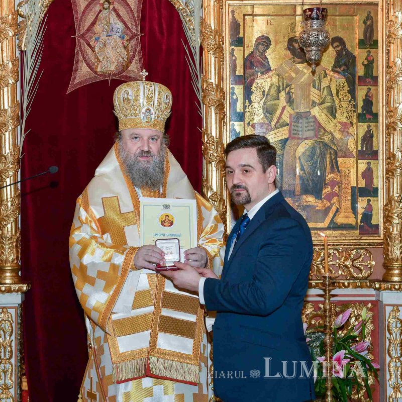 Sfântul Ierarh Grigorie Teologul, cinstit în București 242568