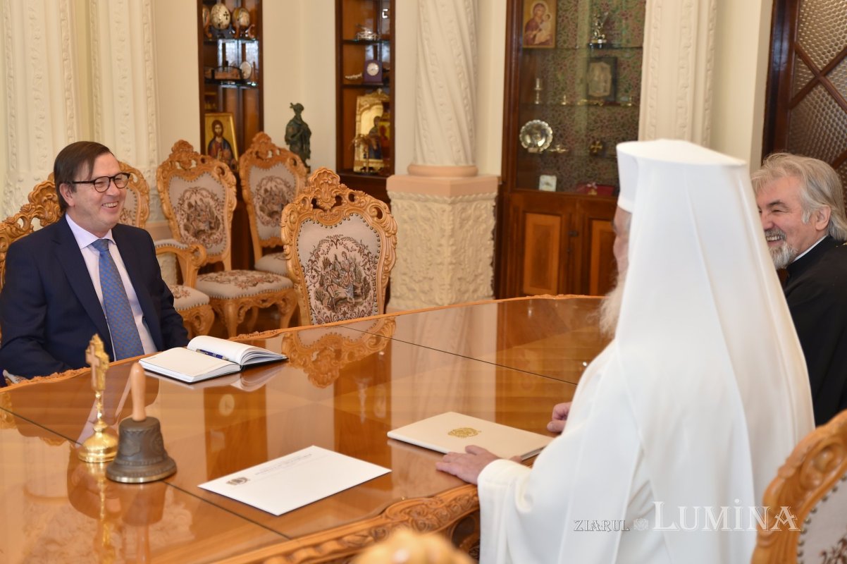 Ambasadorul Regatului Spaniei la București în vizită la Patriarhia Română 242658