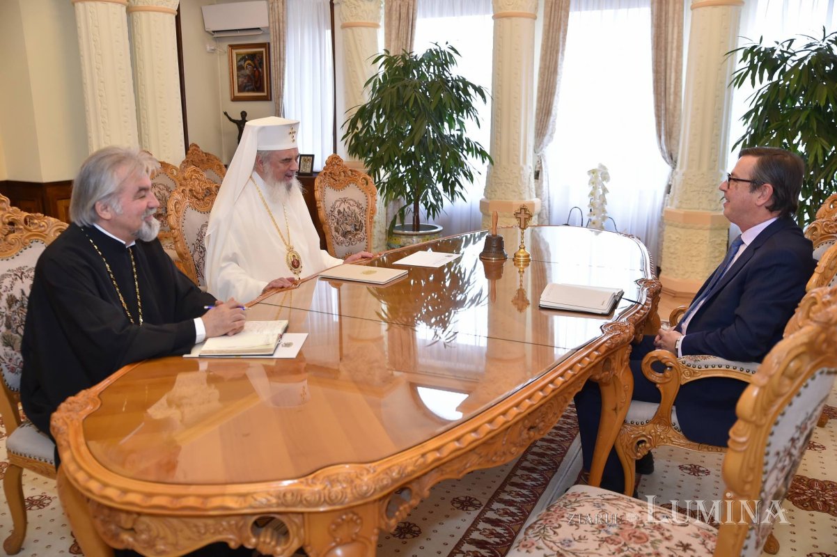 Ambasadorul Regatului Spaniei la București în vizită la Patriarhia Română 242663
