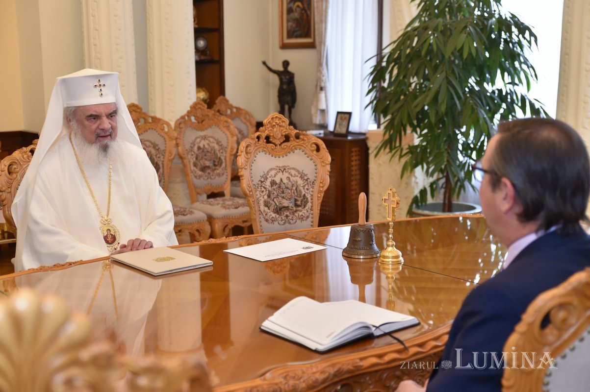 Ambasadorul Regatului Spaniei la București în vizită la Patriarhia Română 242665