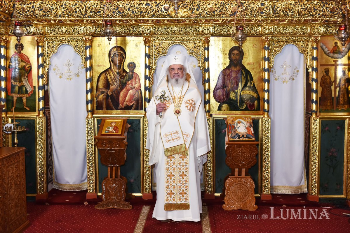 „Cine se roagă pentru alții se întâlnește cu iubirea milostivă a lui Hristos” 242871