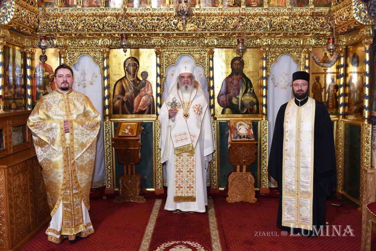 „Cine se roagă pentru alții se întâlnește cu iubirea milostivă a lui Hristos” 242872