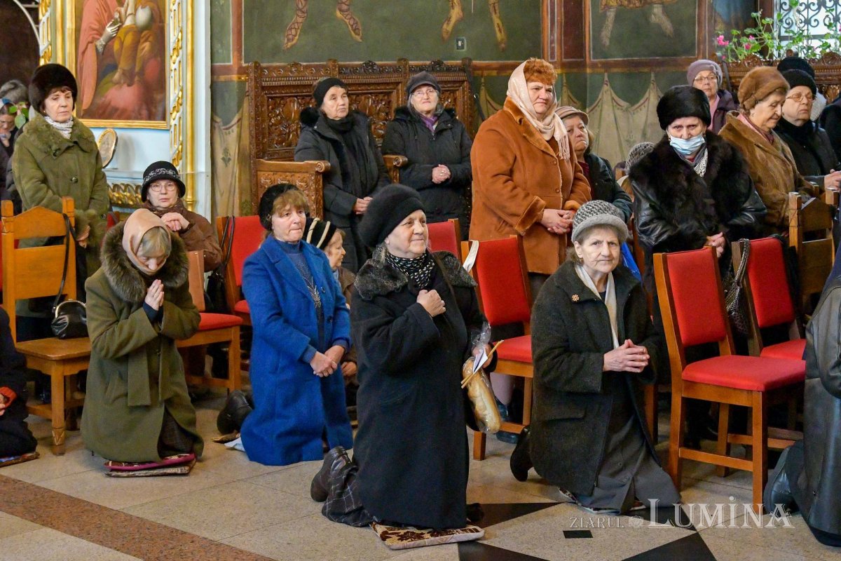 Înnoirea iconostasului Bisericii „Sfântul Vasile” din Ploiești 243174