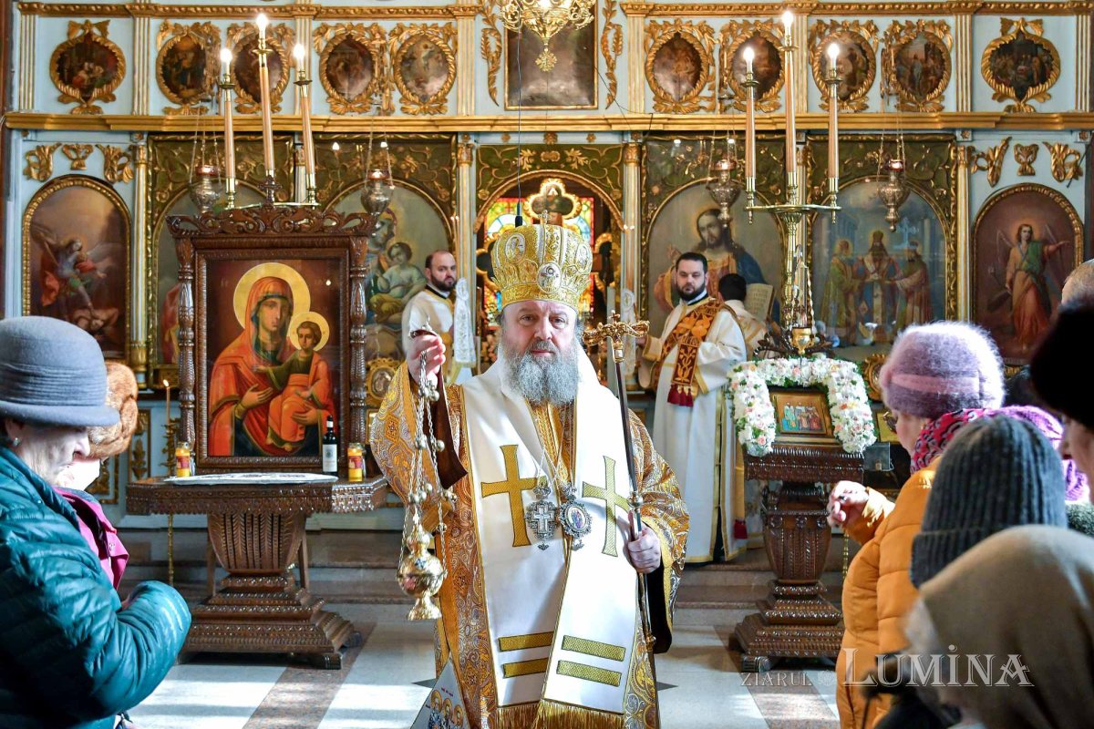 Înnoirea iconostasului Bisericii „Sfântul Vasile” din Ploiești 243222