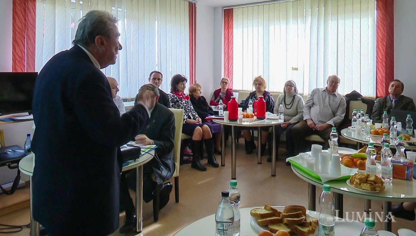 Conferință dedicată luptei împotriva cancerului organizată în Capitală 243671