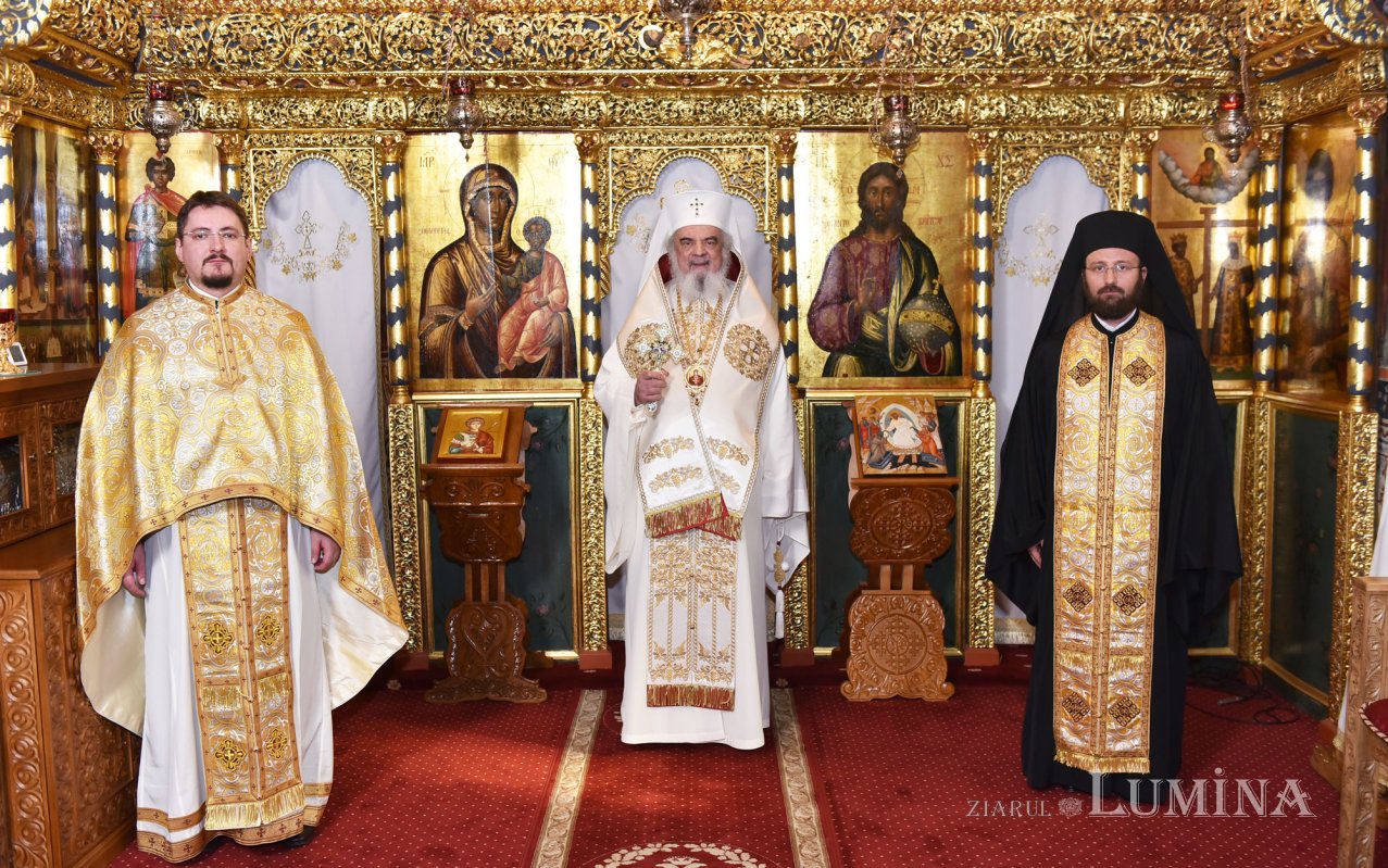 „Dumnezeu preferă rugăciunea vameșului păcătos, dar smerit, nu pe a fariseului moral, dar mândru” 243719