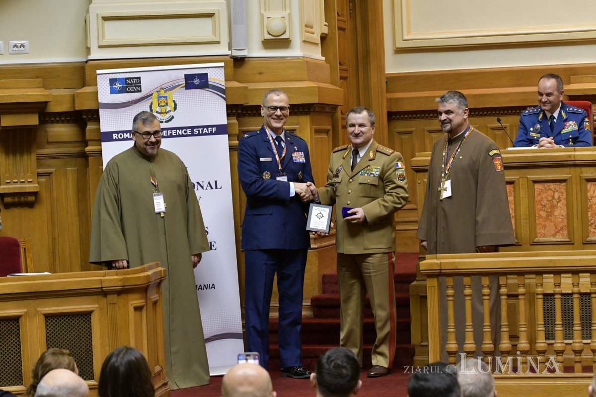 Conferință internațională a capelanilor militari la Palatul Patriarhiei 244041