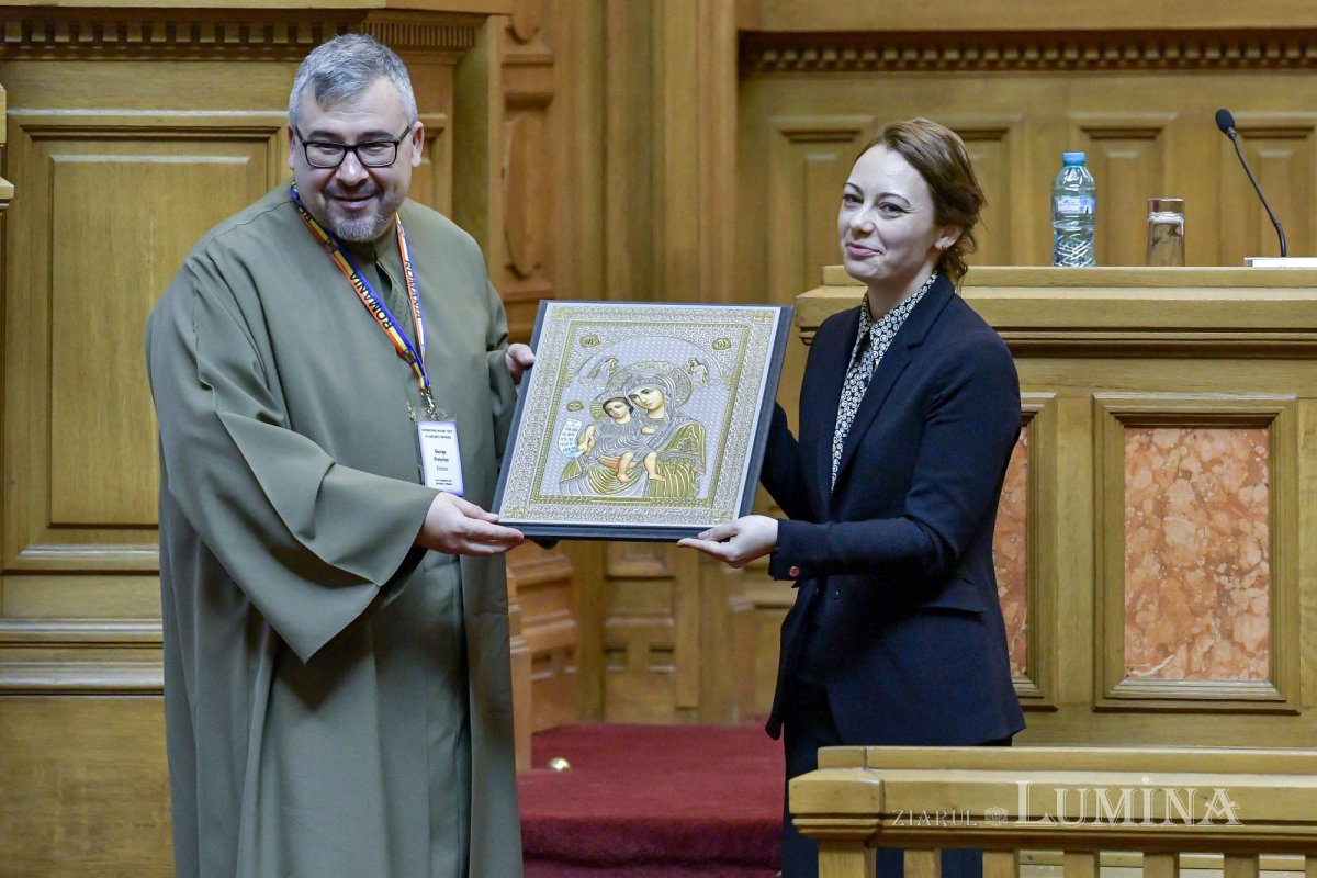 Conferință internațională a capelanilor militari la Palatul Patriarhiei 244049