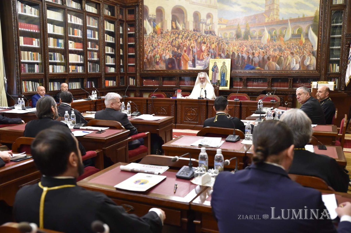 Întrunirea membrilor Consiliului Naţional Bisericesc la Reşedinţa Patriarhală 243964