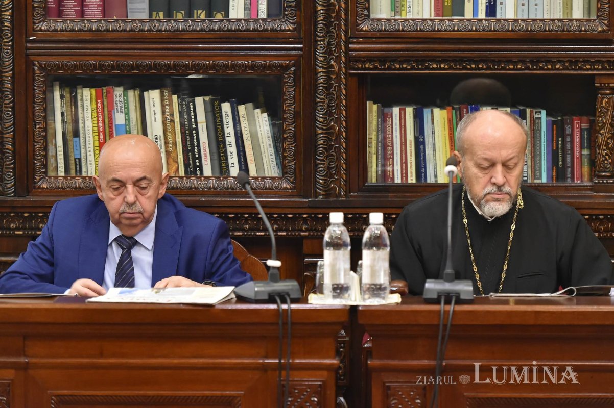 Întrunirea membrilor Consiliului Naţional Bisericesc la Reşedinţa Patriarhală 243968