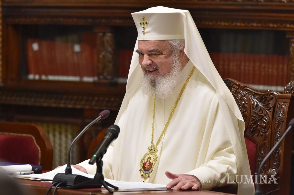 Întrunirea membrilor Consiliului Naţional Bisericesc la Reşedinţa Patriarhală 243971