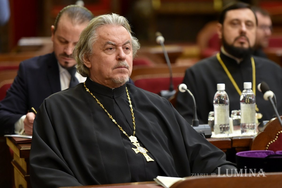 Întrunirea membrilor Consiliului Naţional Bisericesc la Reşedinţa Patriarhală 243973