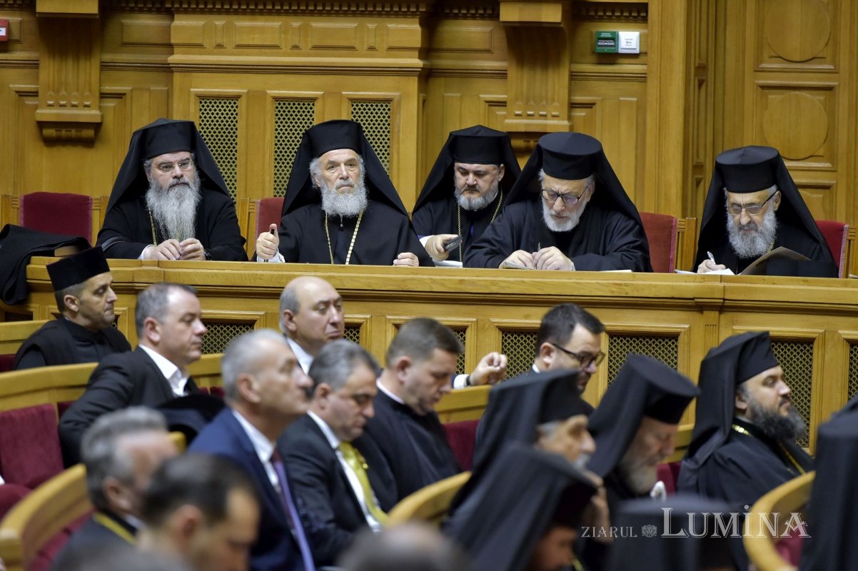 Lucrările Adunării Naționale Bisericeşti în Palatul Patriarhiei 244170