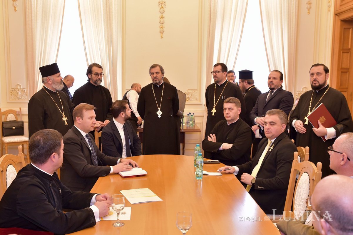 Lucrările Adunării Naționale Bisericeşti în Palatul Patriarhiei 244186