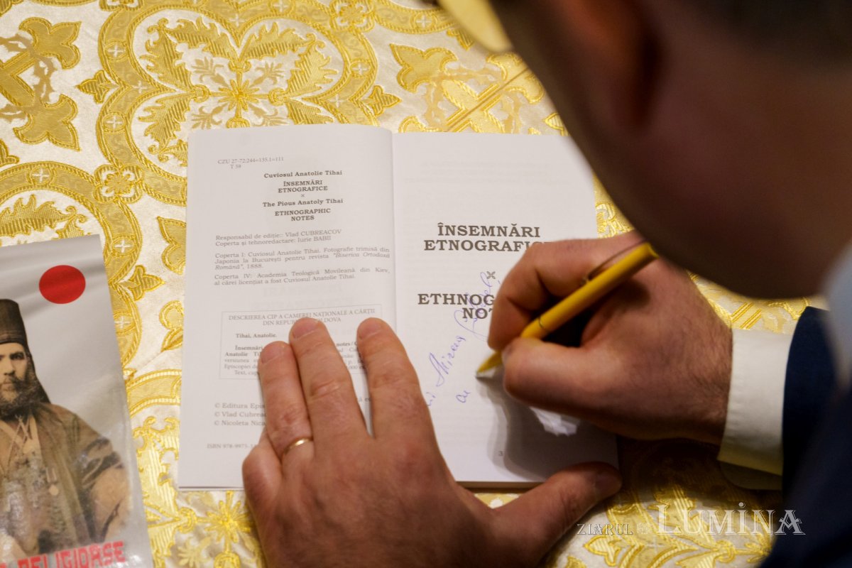 Volum despre lucrarea unui cleric basarabean în Japonia 244279