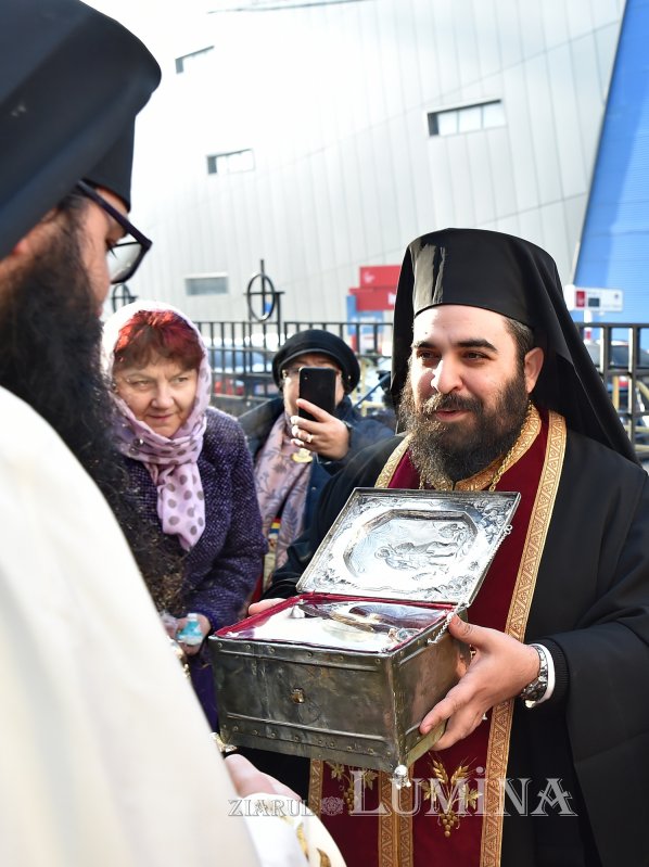 Binecuvântarea sfinților la Parohia Bărbătescu Vechi din Capitală 244450