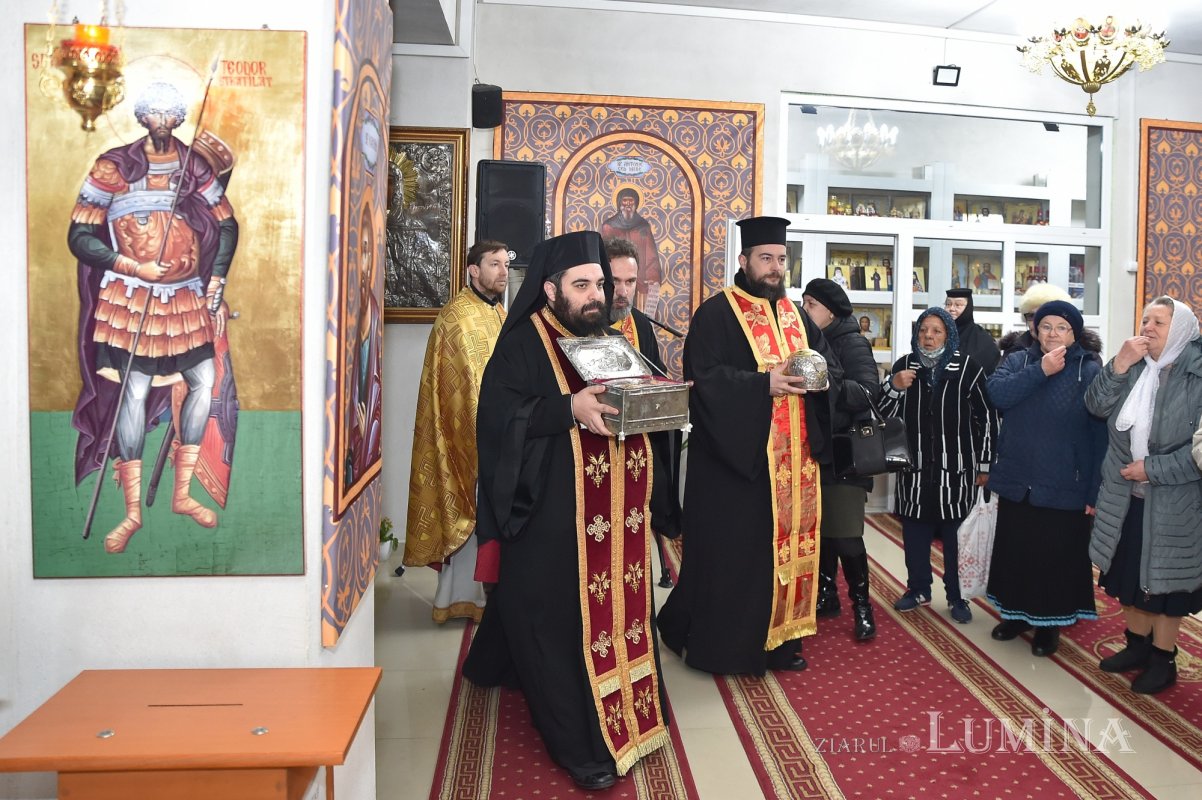 Binecuvântarea sfinților la Parohia Bărbătescu Vechi din Capitală 244453