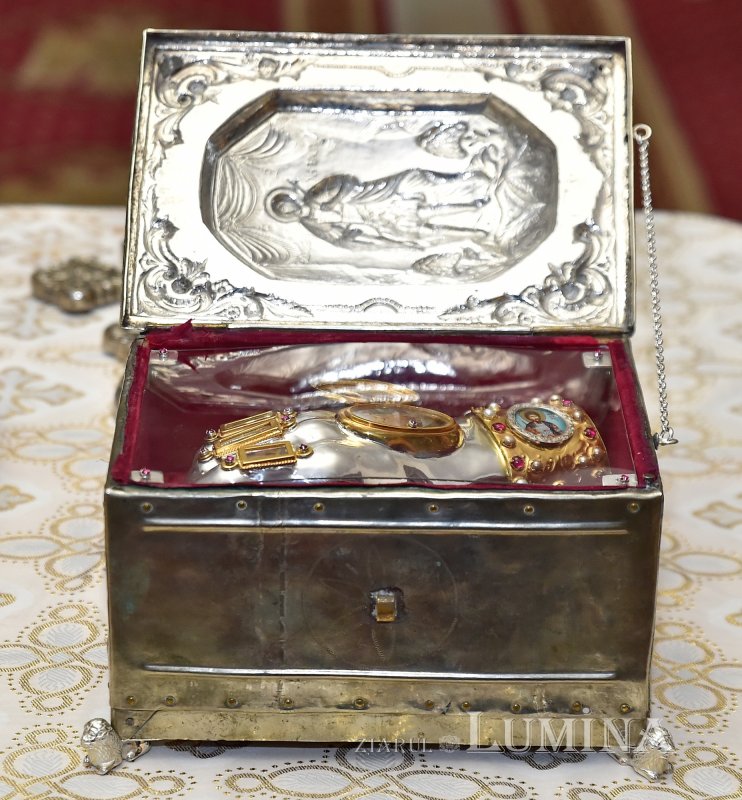 Binecuvântarea sfinților la Parohia Bărbătescu Vechi din Capitală 244455