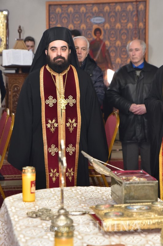 Binecuvântarea sfinților la Parohia Bărbătescu Vechi din Capitală 244460