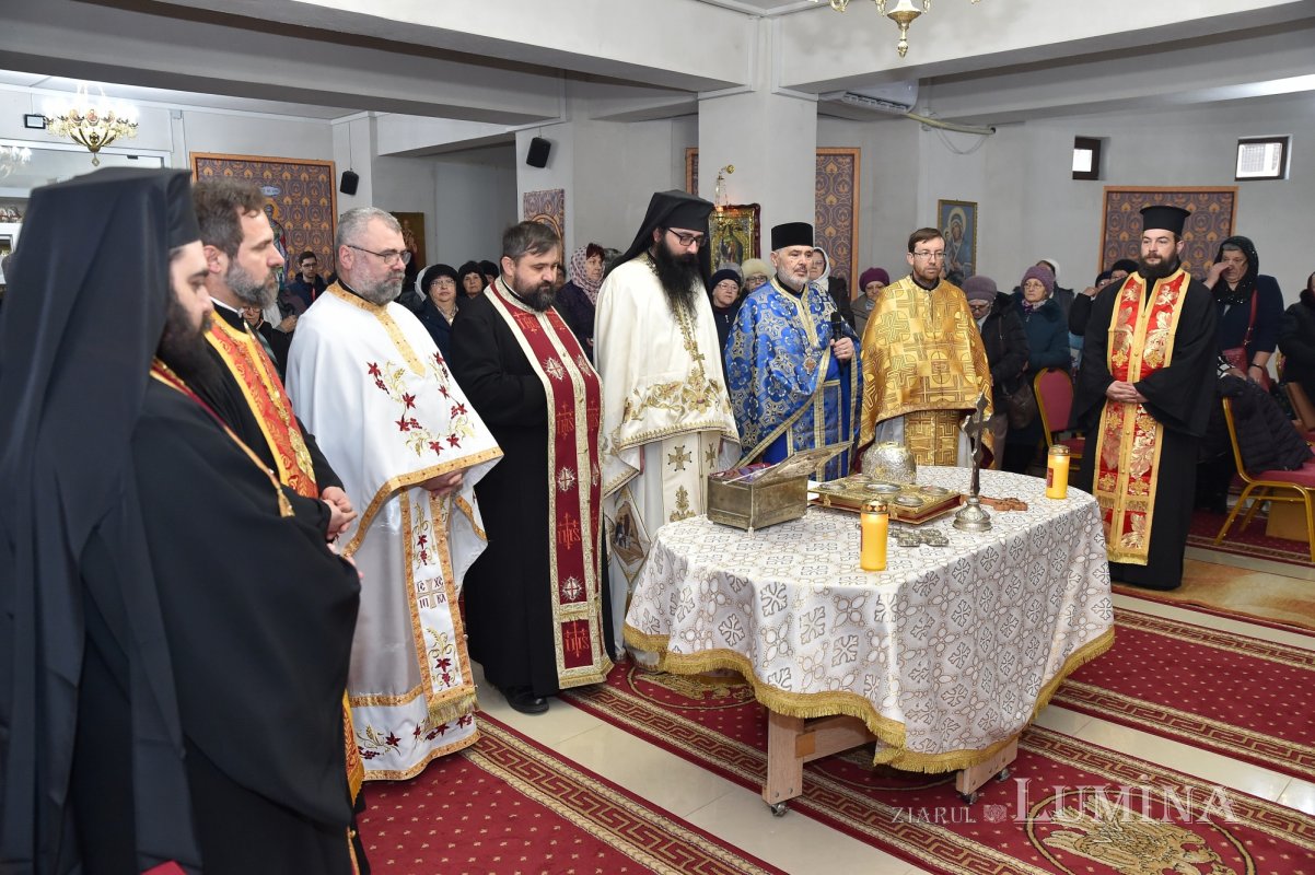 Binecuvântarea sfinților la Parohia Bărbătescu Vechi din Capitală 244465