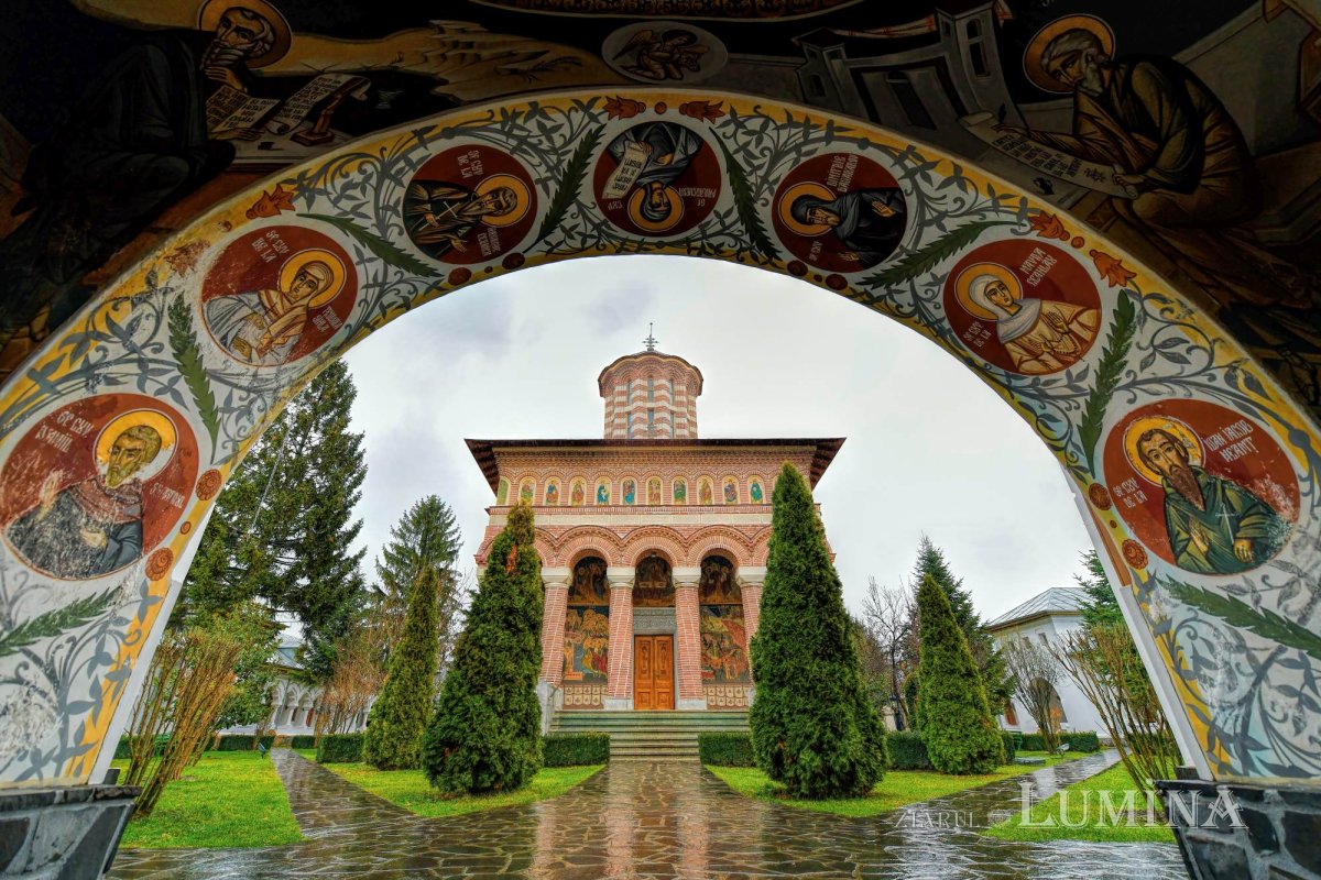 Fotografii artistice ale Publicațiilor Lumina 244403