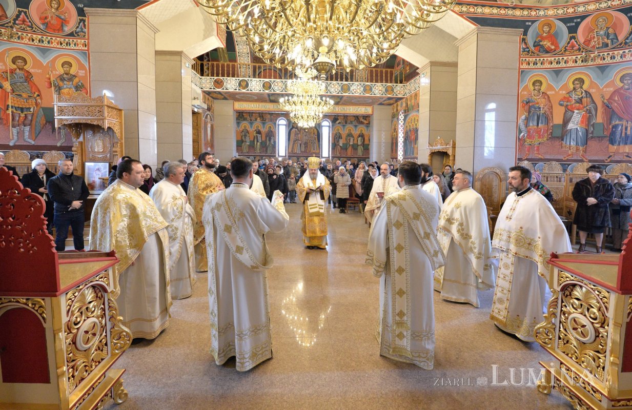 Înnoirea capelei din cimitirul parohiei ilfovene Tunari 244524