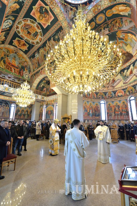 Înnoirea capelei din cimitirul parohiei ilfovene Tunari 244530