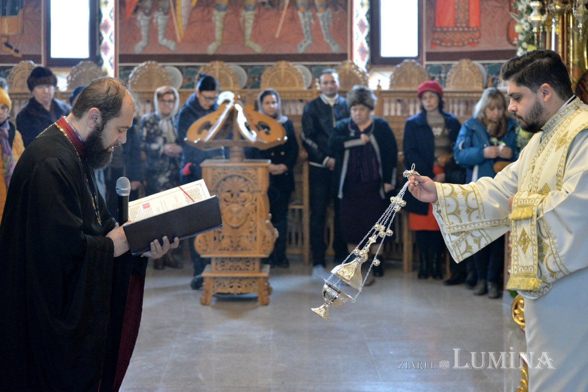 Înnoirea capelei din cimitirul parohiei ilfovene Tunari 244537
