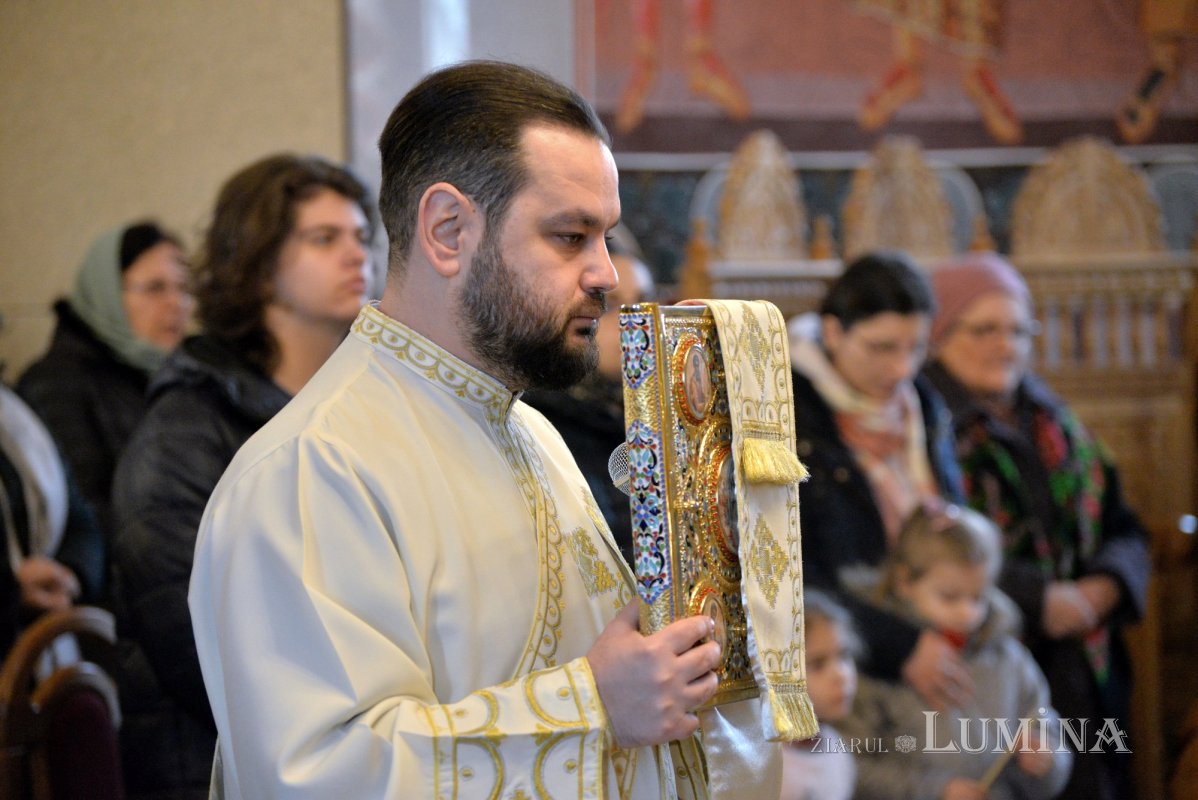 Înnoirea capelei din cimitirul parohiei ilfovene Tunari 244539