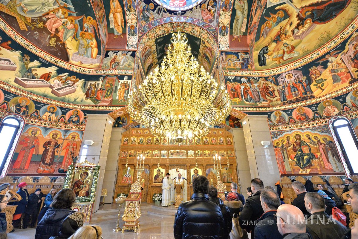 Înnoirea capelei din cimitirul parohiei ilfovene Tunari 244542