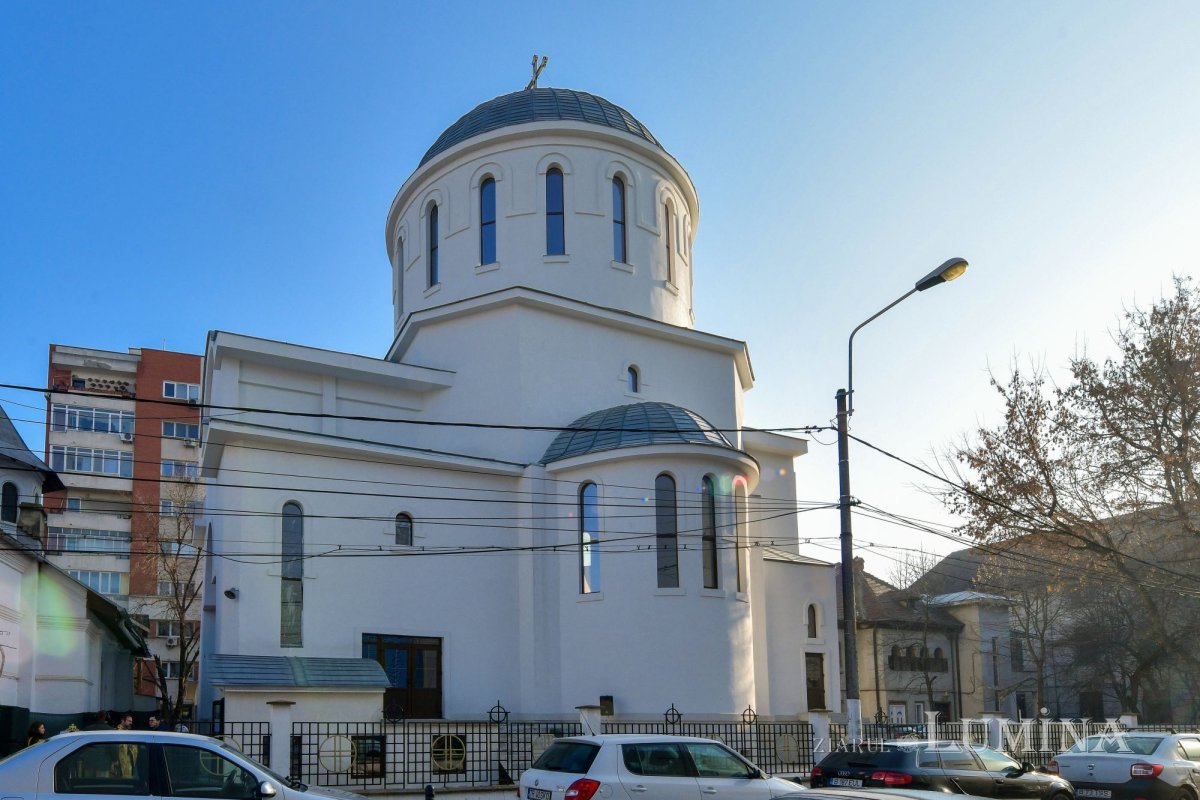 Moaștele a trei sfinți la Biserica Bărbătescu Vechi din Capitală 244720