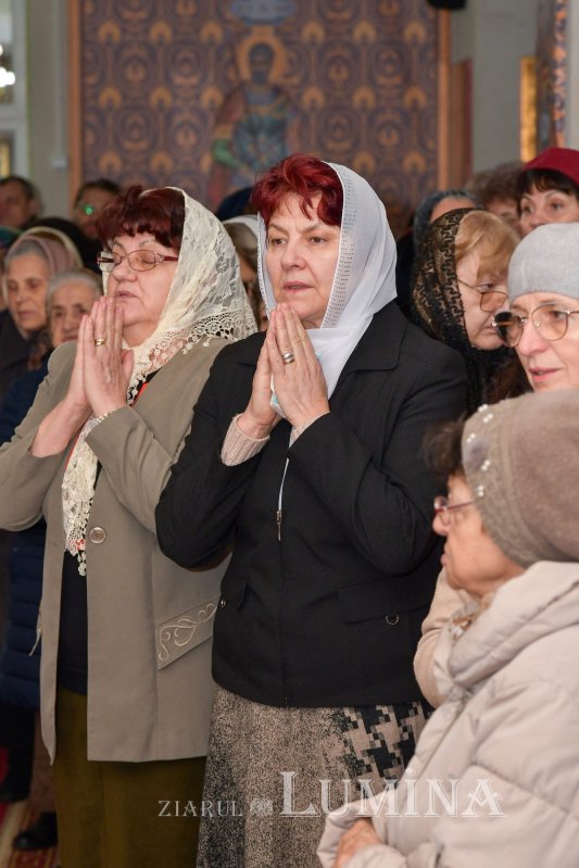 Moaștele a trei sfinți la Biserica Bărbătescu Vechi din Capitală 244743