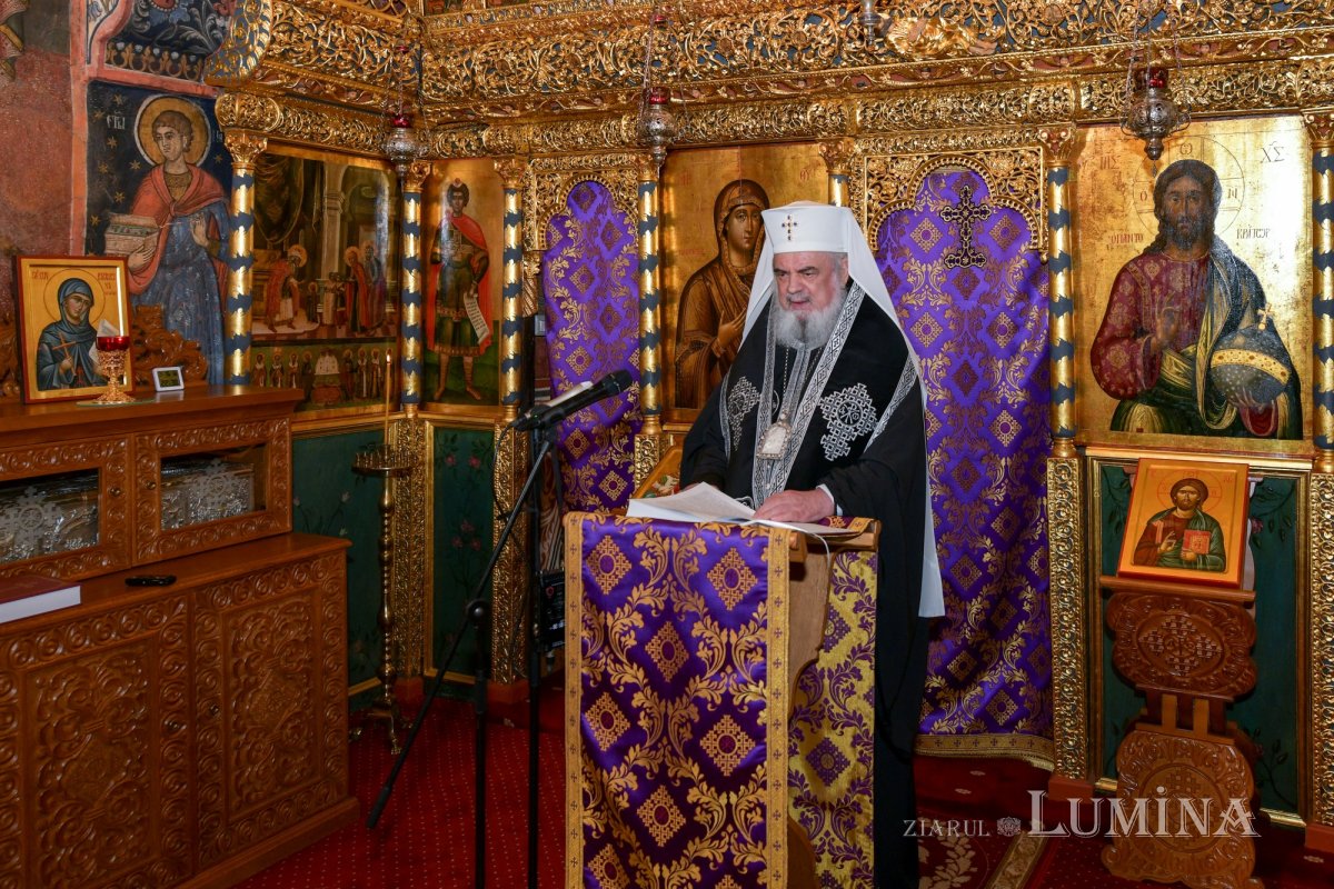 „Postul este un exercițiu de prioritate dată vieții duhovnicești” 245729